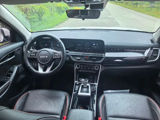 Kia Seltos — Фото автомобиля 9