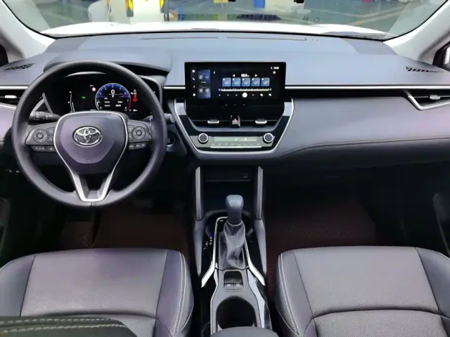 Toyota Frontlander — Фото автомобиля 12