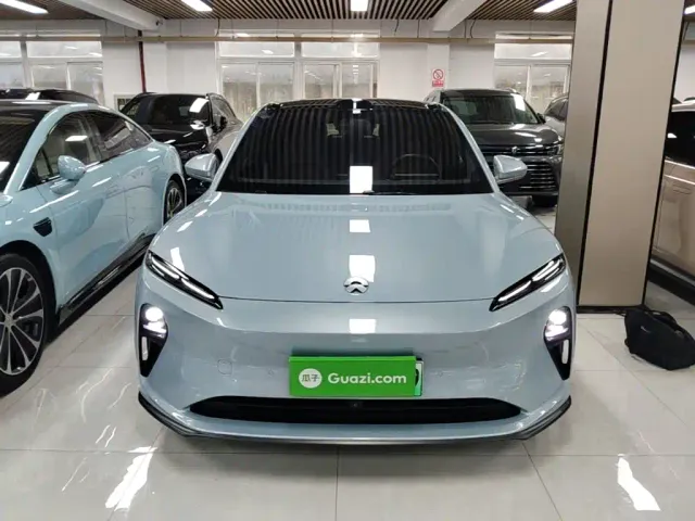 Nio ET5 Touring — Фото автомобиля 2