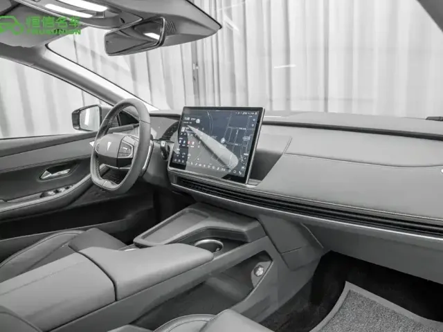 Deepal Deepal SL03 2022 1.5L 1200 Range Extender Version — Фото автомобиля 18