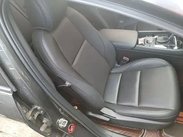 Mazda Axela — Фото автомобиля 24