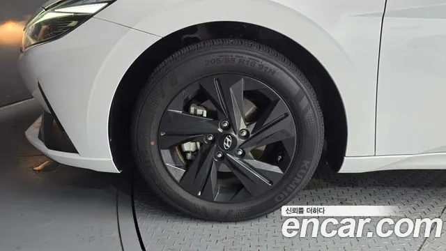 Hyundai AVANTE Avante (CN7) — Фото автомобиля 5