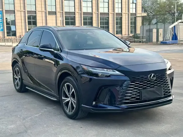Фотография автомобиля — Lexus RX