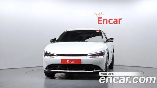 Kia EV6 — Фото автомобиля 2