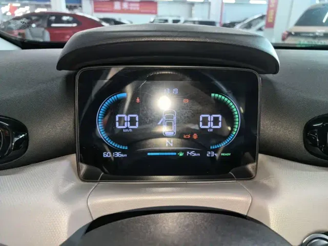 Leapmotor T03 — Фото автомобиля 11