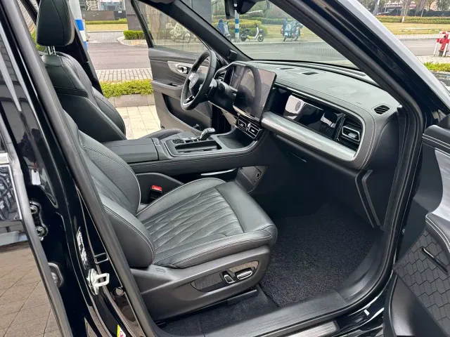 GAC Trumpchi GS8 — Фото автомобиля 8