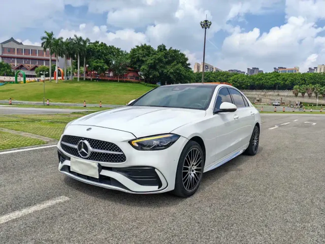 Mercedes-Benz C-Class — Фото автомобиля 2