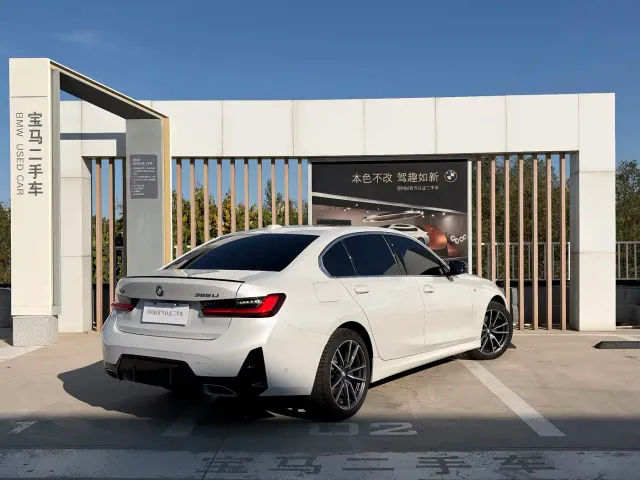 BMW 3 Series — Фото автомобиля 10