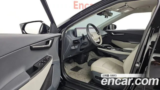 Kia EV6 — Фото автомобиля 15