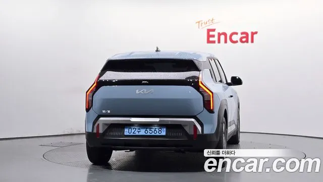 Kia EV3 — Фото автомобиля 4