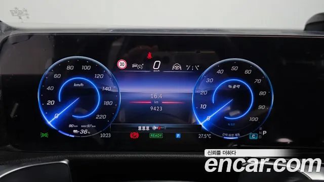 Mercedes-Benz EQB X243 — Фото автомобиля 8