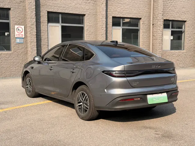 BYD Seal 05 DM-i — Фото автомобиля 6