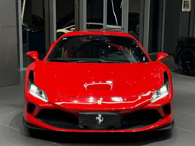 Ferrari F8 — Фото автомобиля 2