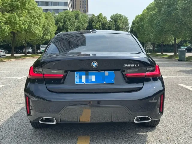 BMW BMW 3 Series 2023 325Li M Sport Package — Фото автомобиля 18
