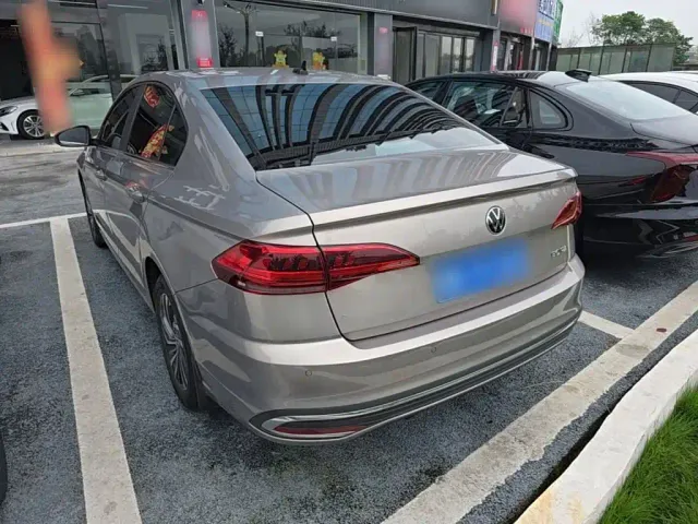 Volkswagen Bora — Фото автомобиля 22