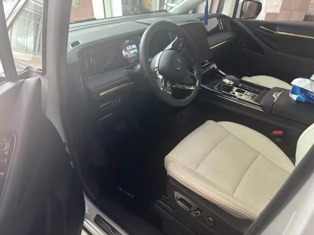 GAC Trumpchi E9 — Фото автомобиля 3