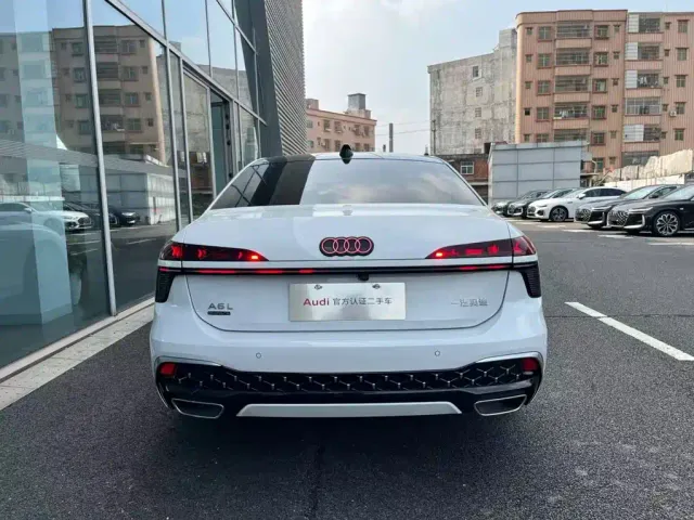 Audi A6L — Фото автомобиля 3