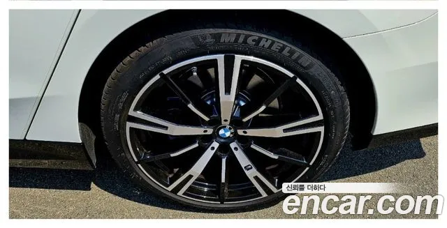 BMW 5 Series G60 — Фото автомобиля 5