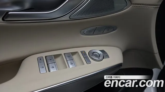 Genesis GV70 — Фото автомобиля 29
