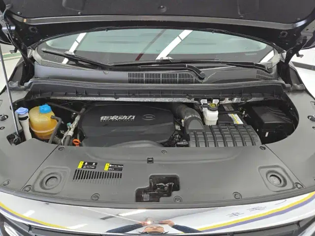 GAC Trumpchi M8 — Фото автомобиля 10