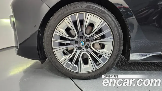 BMW 7-Series — Фото автомобиля 4