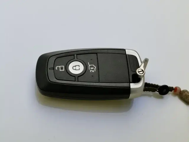 Ford Escape — Фото автомобиля 19