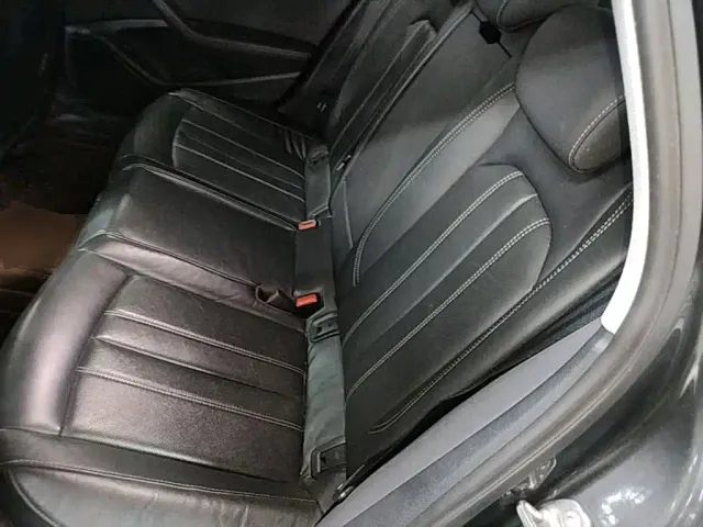 Audi A4L — Фото автомобиля 21