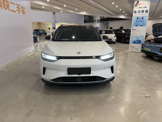 Leapmotor C11 — Фото автомобиля 2
