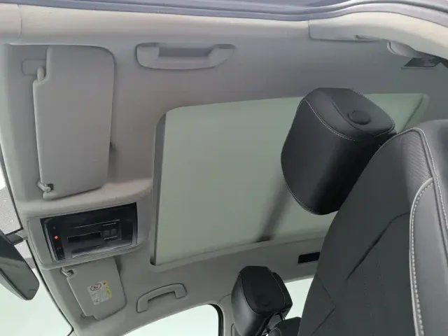Volkswagen Passat — Фото автомобиля 14