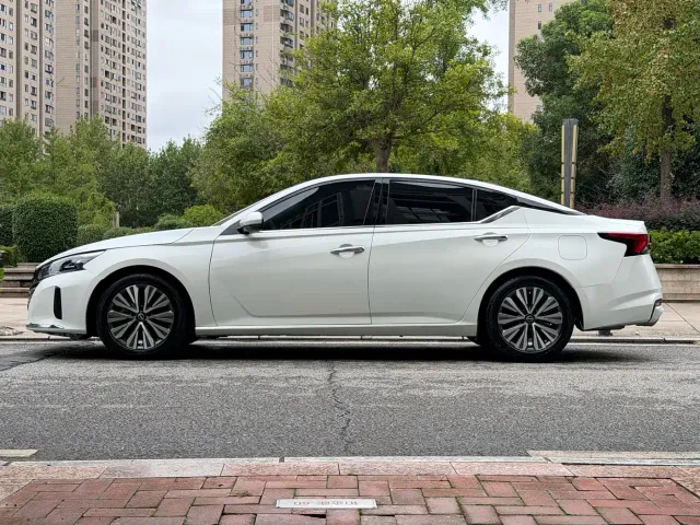 Nissan Teana — Фото автомобиля 7