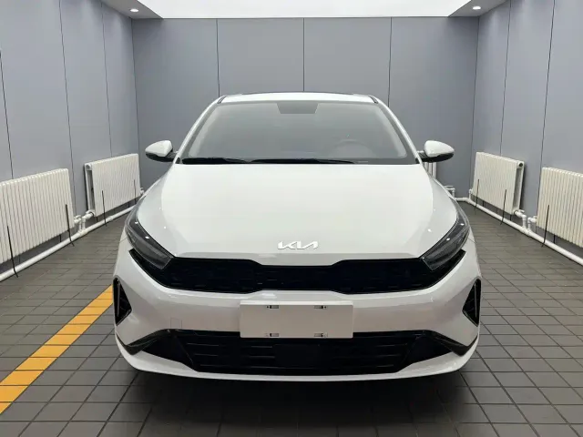 Kia K3 — Фото автомобиля 2