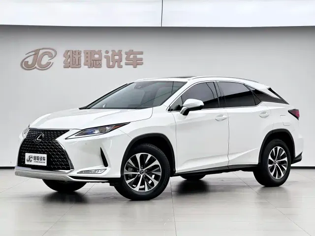 Фотография автомобиля — Lexus RX