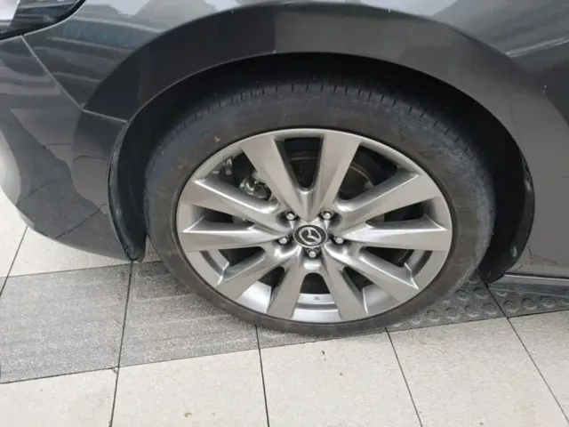 Mazda Axela — Фото автомобиля 22