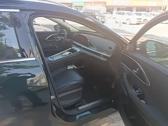 Exeed Exeed Lingyun 2024 300T 2WD Starlight Edition — Фото автомобиля 8