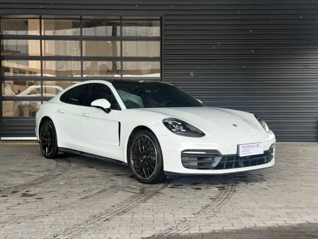 Porsche Panamera — Фото автомобиля 2