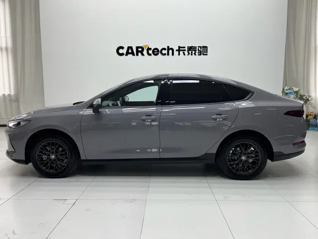 BYD Qin PLUS — Фото автомобиля 10
