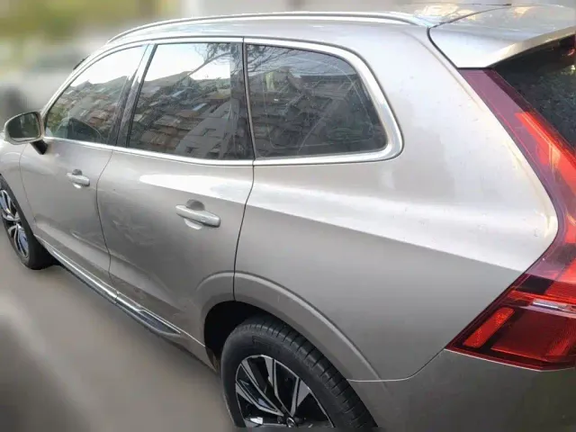 Volvo XC60 — Фото автомобиля 4
