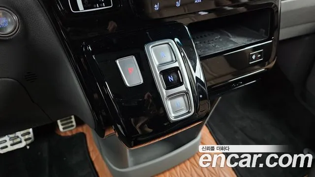 Hyundai Staria Staria 4WD Lounge 7 мест — Фото автомобиля 9