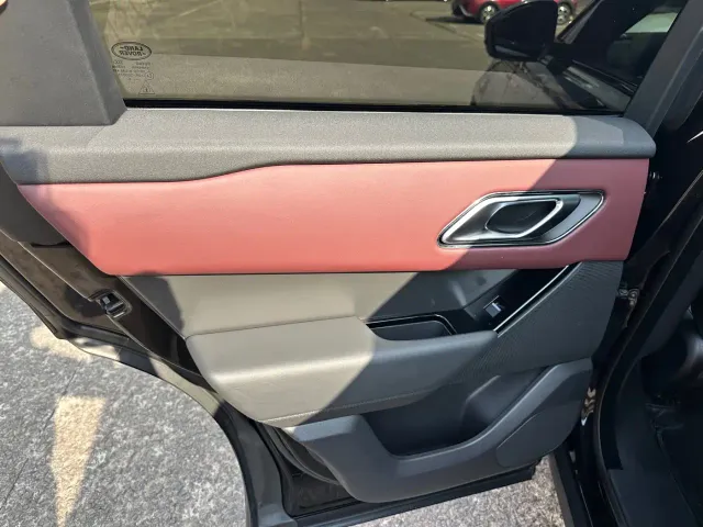 Land Rover Range Rover Velar — Фото автомобиля 20