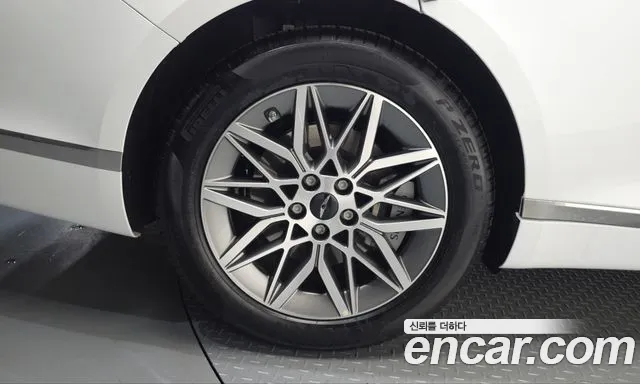Genesis G80 RG3 — Фото автомобиля 5