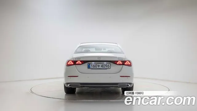 Mercedes-Benz E-Class E-класс W214 E300 4MATIC Exclusive — Фото автомобиля 4