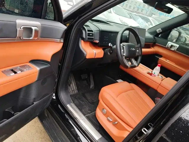 BYD FangChengBao Titanium 7 — Фото автомобиля 15