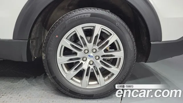 Ford Explorer — Фото автомобиля 19