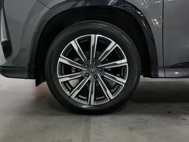 Changan CS75 Plus — Фото автомобиля 17