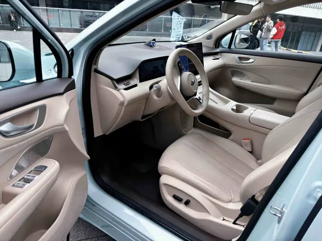 Shangjie SUV — Фото автомобиля 9
