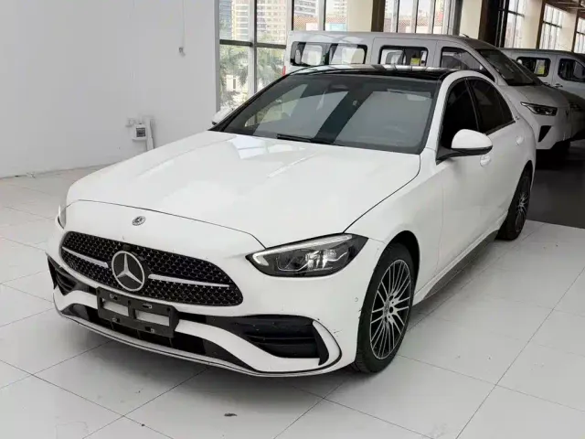 Mercedes-Benz C-Class — Фото автомобиля 2