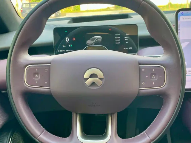 Nio ET5 Touring — Фото автомобиля 17