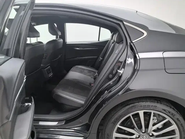 Toyota Camry — Фото автомобиля 15