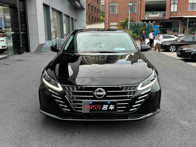 Nissan Teana — Фото автомобиля 2