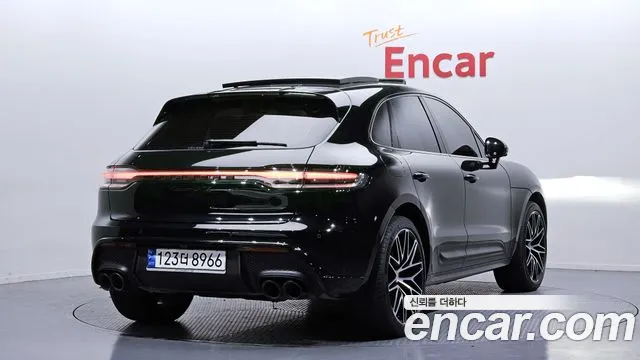 Porsche Macan — Фото автомобиля 2